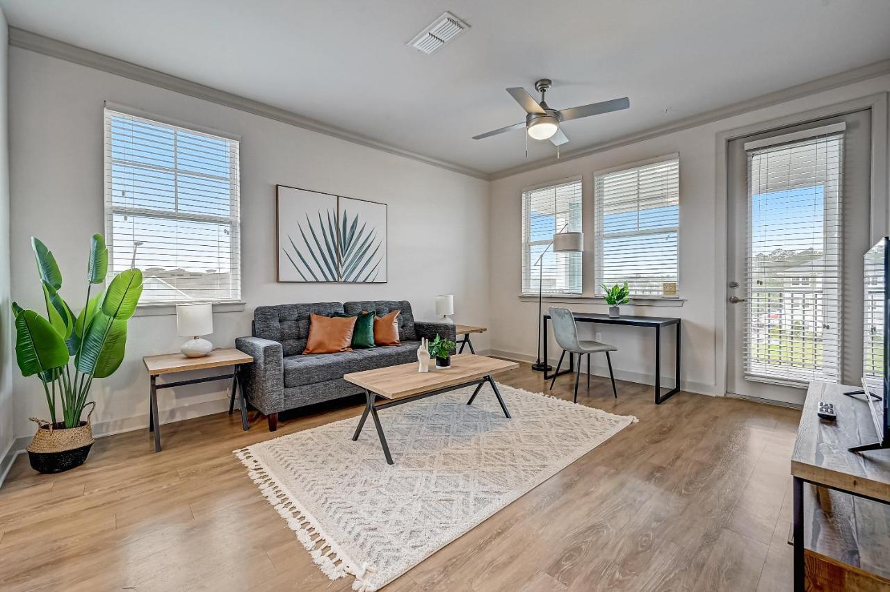 Апартаменты Frontdesk The Point At Tamaya Apts Джэксонвиль Экстерьер фото